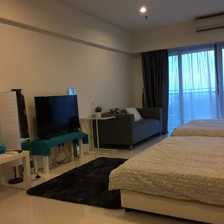Summer Suites Kenneth